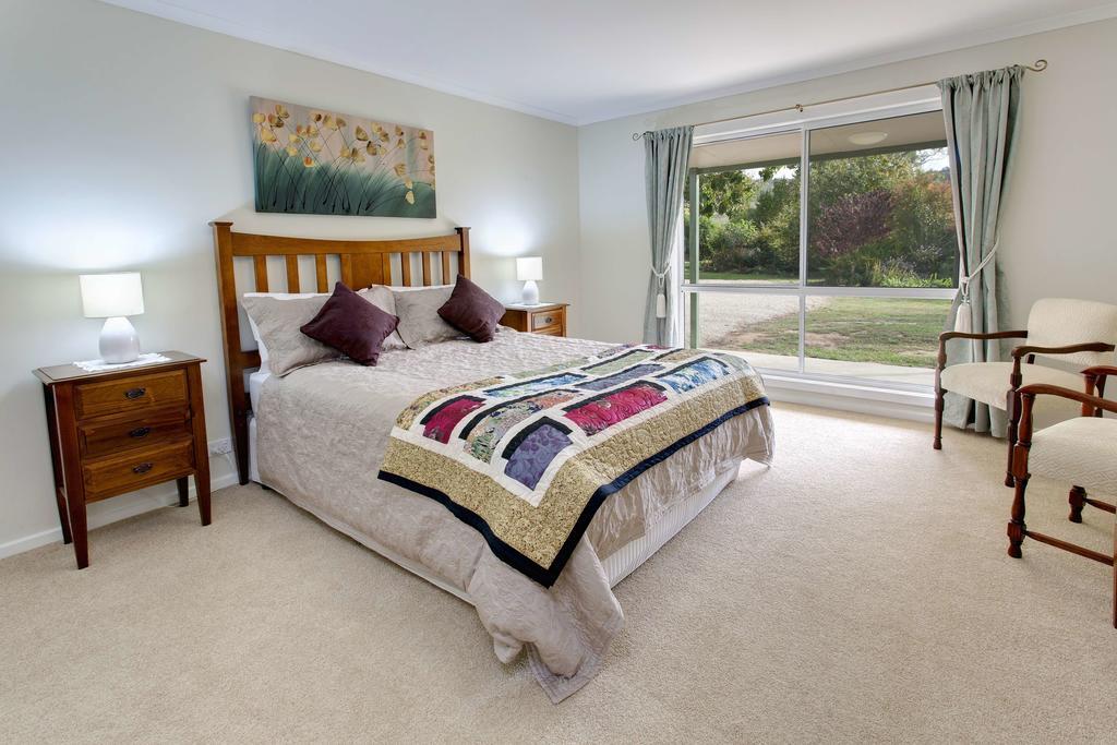 Brookfield Guest House Myrrhee Εξωτερικό φωτογραφία